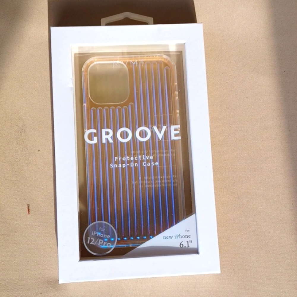 MVMT Iridescent Snap-on Case iPhone 12/Pro